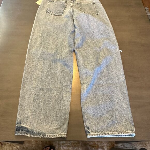 Universal Thread 90s Baggy Mid Rise Womens Size 4 Short Jeans - Picture 3 of 3